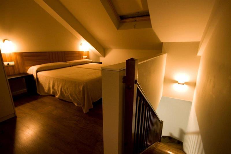 Hotel Y Apartamentos Snoe Isaba Kültér fotó