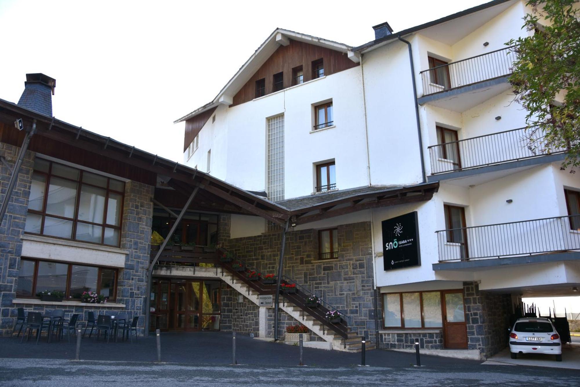 Hotel Y Apartamentos Snoe Isaba Kültér fotó
